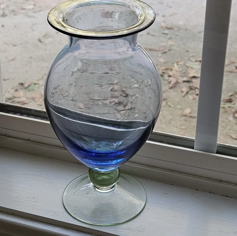 Elegant blue and green glass footed vase.